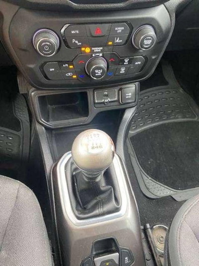 Jeep Renegade 1.0 T3 Limited (13)