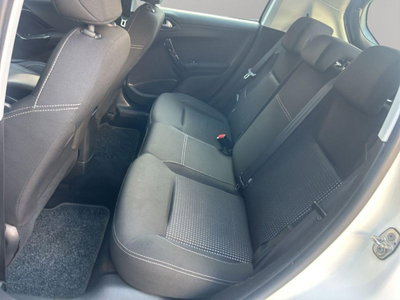 Peugeot 208 75 5 porte Allure (12)