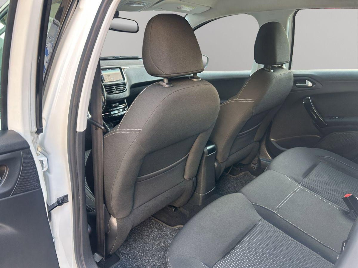 Peugeot 208 75 5 porte Allure (13)
