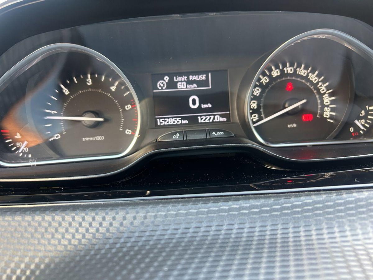 Peugeot 208 75 5 porte Allure (19)