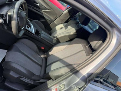 Peugeot 3008 BlueHDi 130 S&S Allure Pack (7)