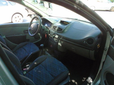 Renault Clio cat 5 porte RN (13)