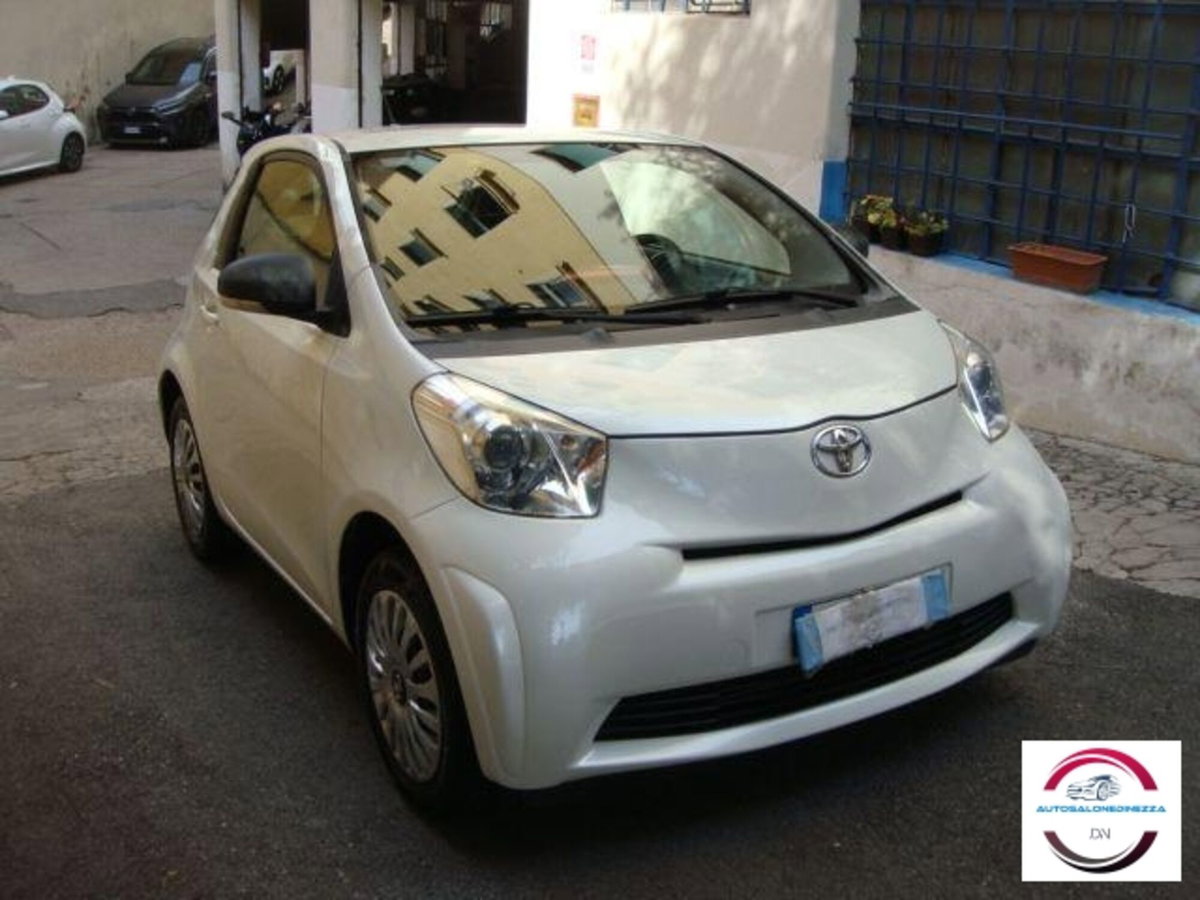 Toyota iQ 1.0 CVT Trend