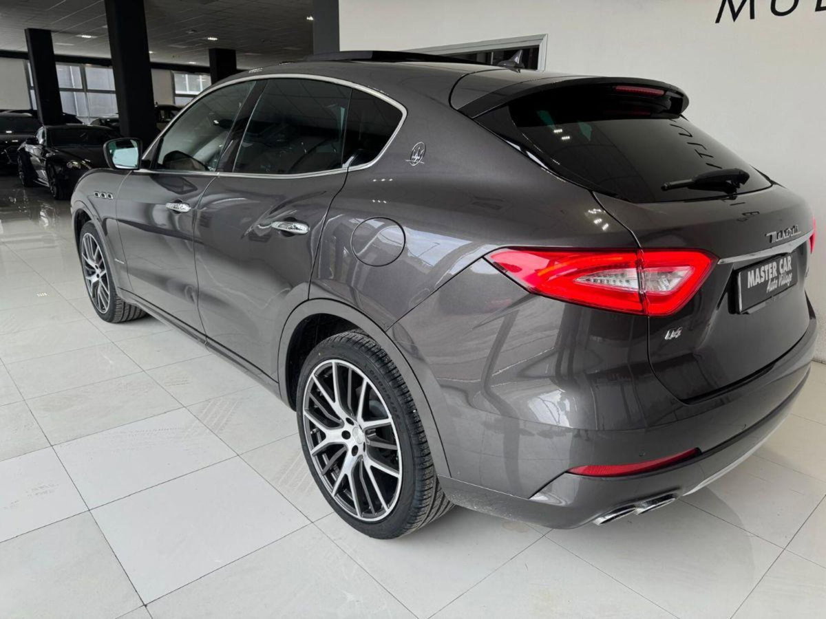 Maserati Levante Levante V6 Diesel 275 CV AWD Granlusso (2)