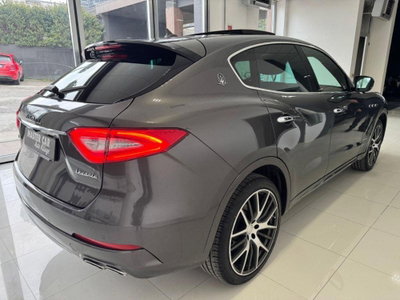 Maserati Levante Levante V6 Diesel 275 CV AWD Granlusso (4)