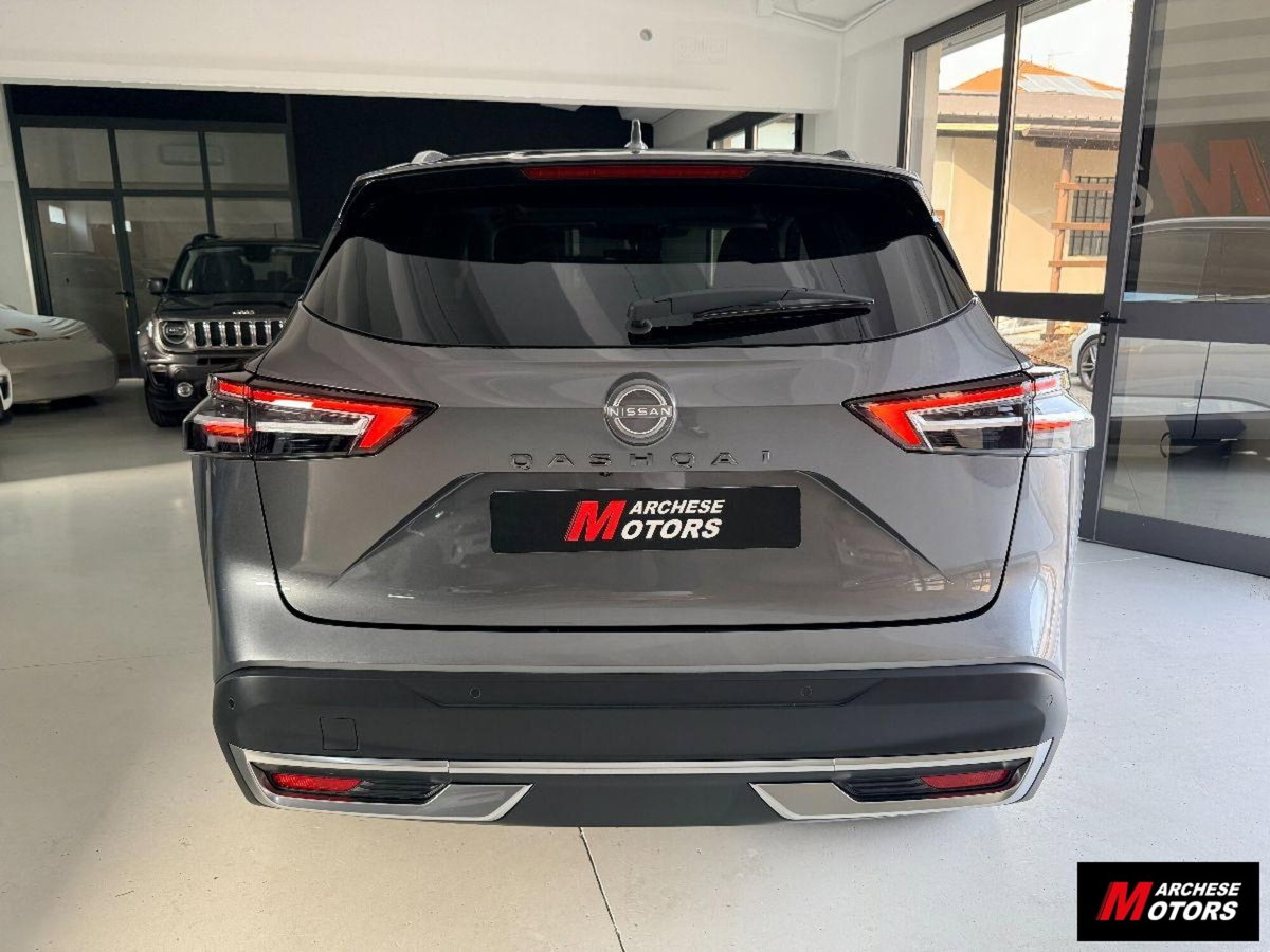 Nissan Qashqai 1.3 mhev Tekna+ 4wd 158cv xtronic (4)