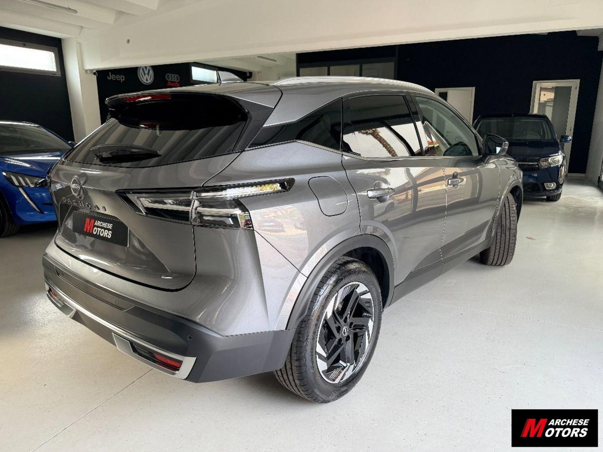 Nissan Qashqai 1.3 mhev Tekna+ 4wd 158cv xtronic (5)