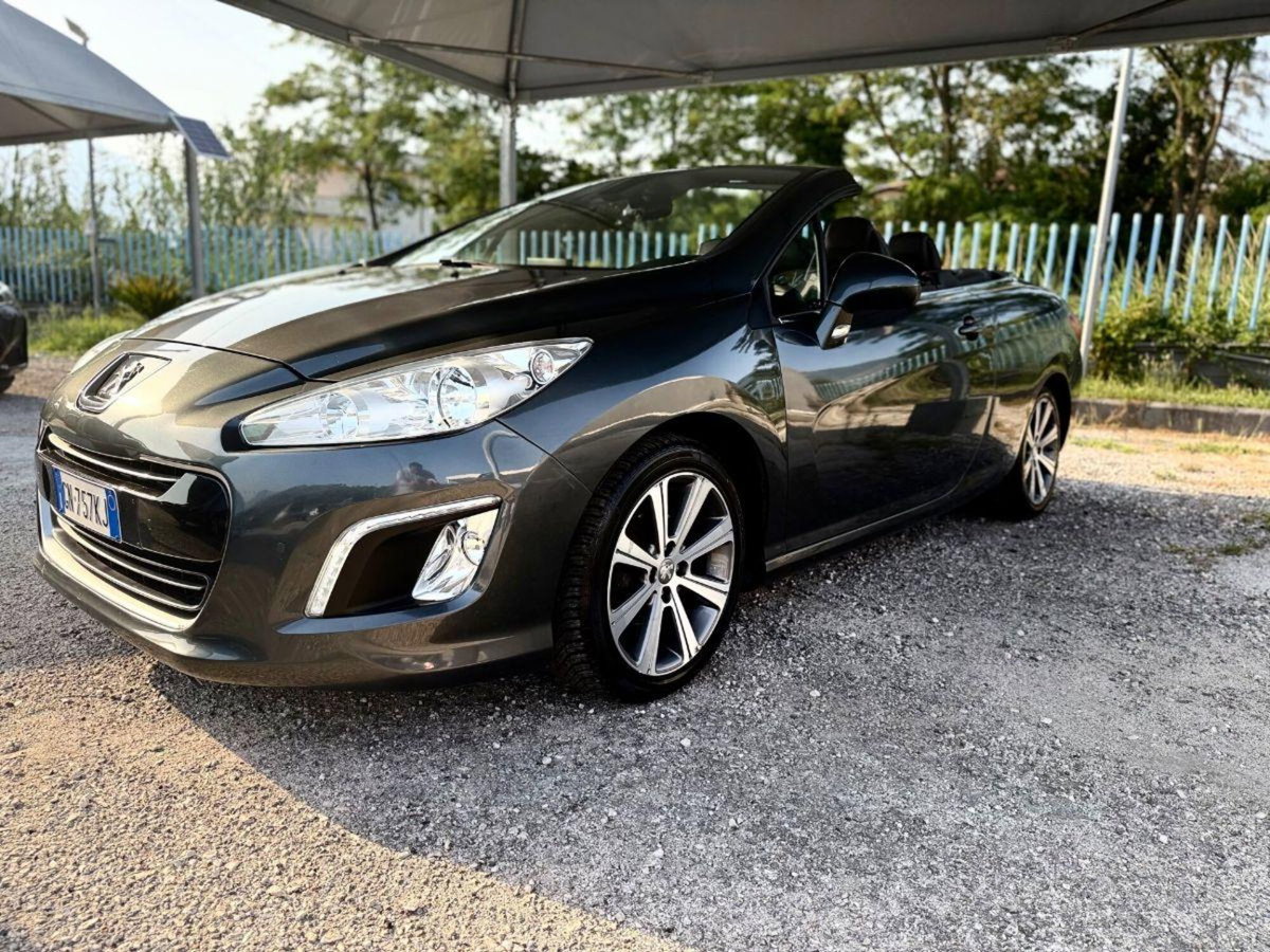 Peugeot 308 SW 1.6 e-HDi 115 CV Stop&Start Allure (2)