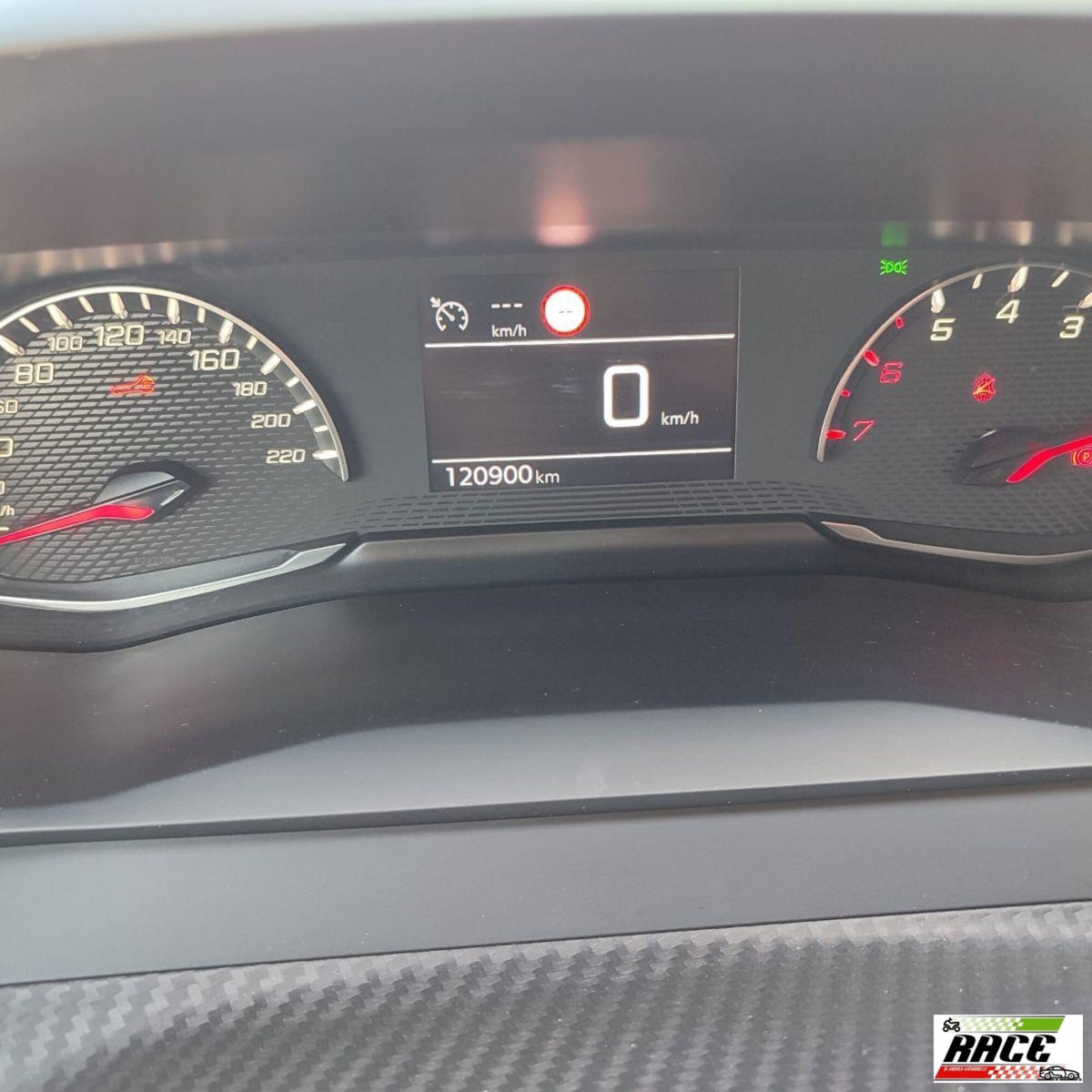 Peugeot 208 PureTech 75 Stop&Start 5 porte Allure Pack (11)