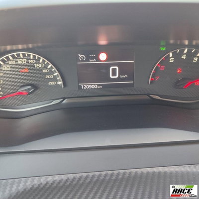 Peugeot 208 PureTech 75 Stop&Start 5 porte Allure Pack (11)