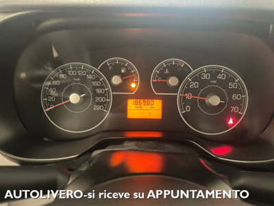 Fiat Grande Punto 1.2 5 porte (13)