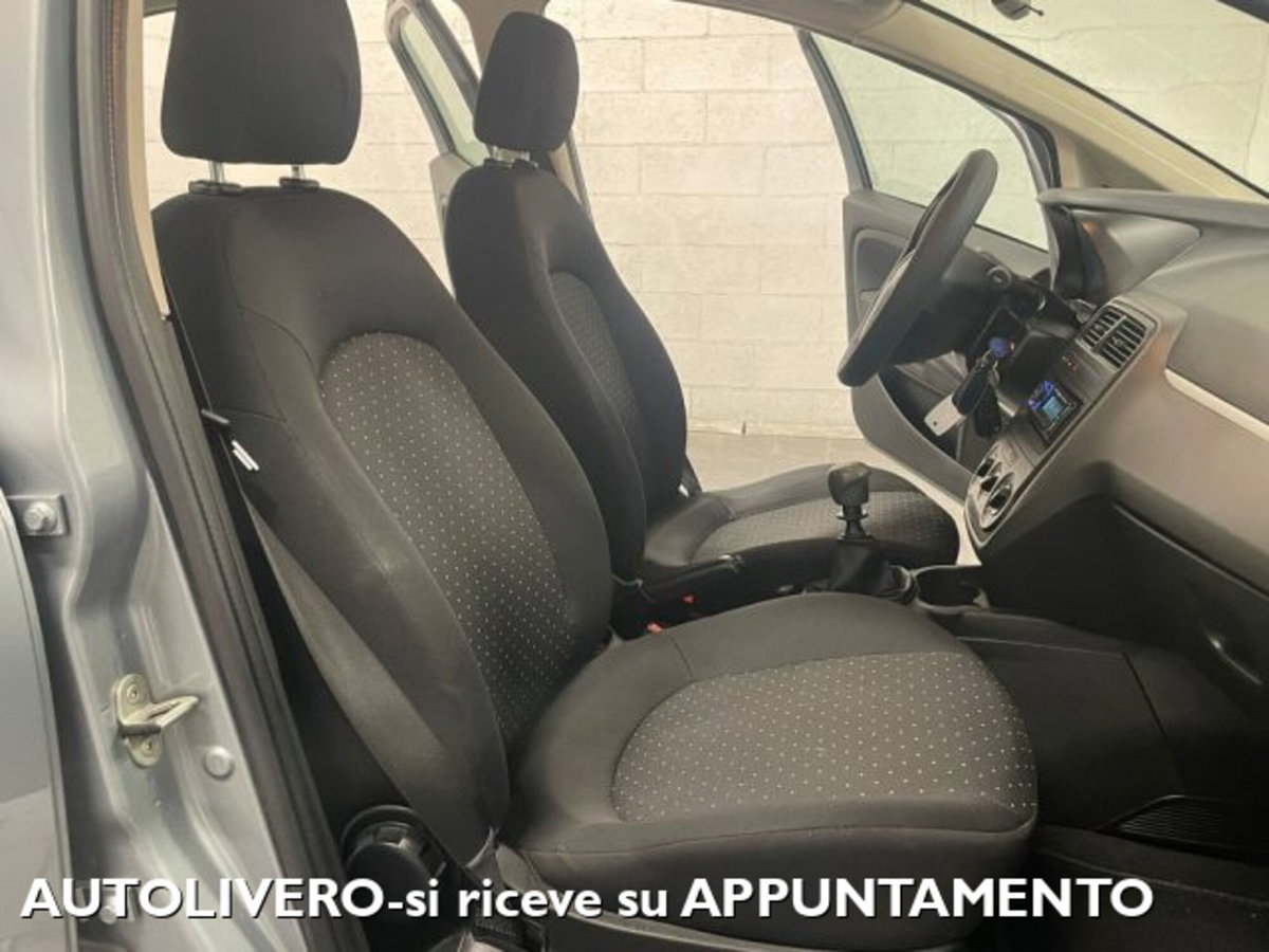 Fiat Grande Punto 1.2 5 porte (9)