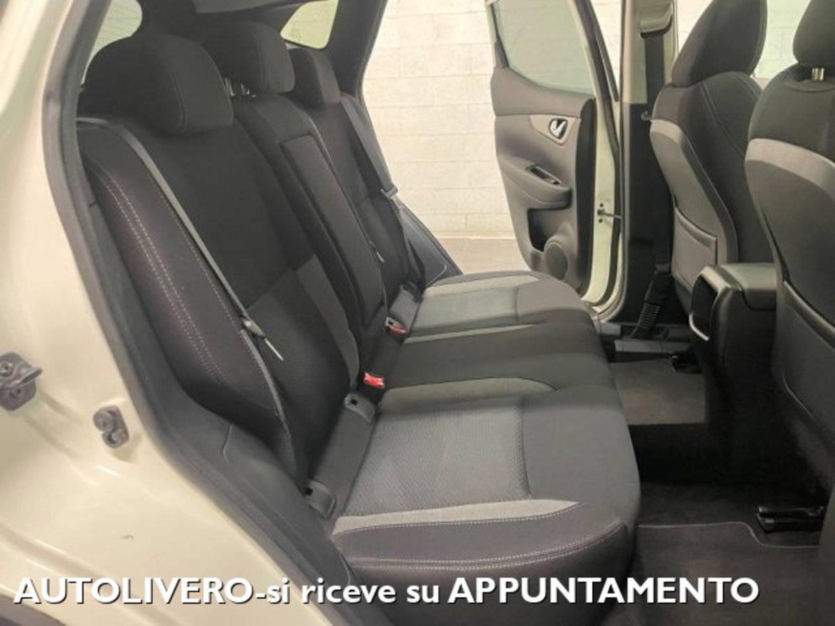 Nissan Qashqai 1.3 DIG-T 140 CV N-Connecta (12)