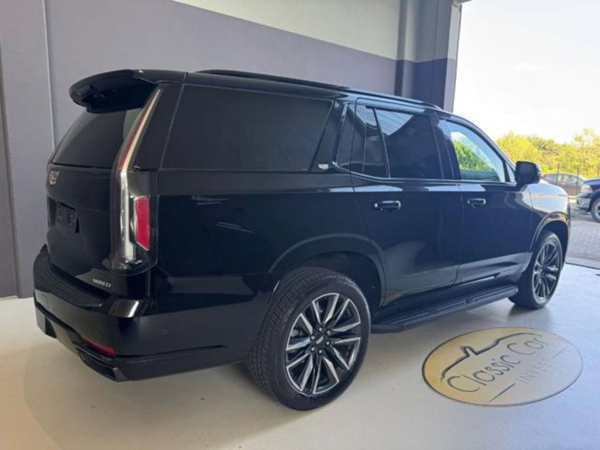 Cadillac Escalade Escalade 3.0L TD I6 AT AWD Sport ESV (4)