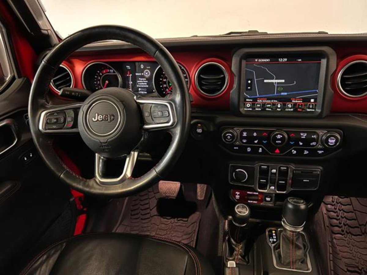 Jeep Wrangler Unlimited 2.2 Mjt II Rubicon (11)