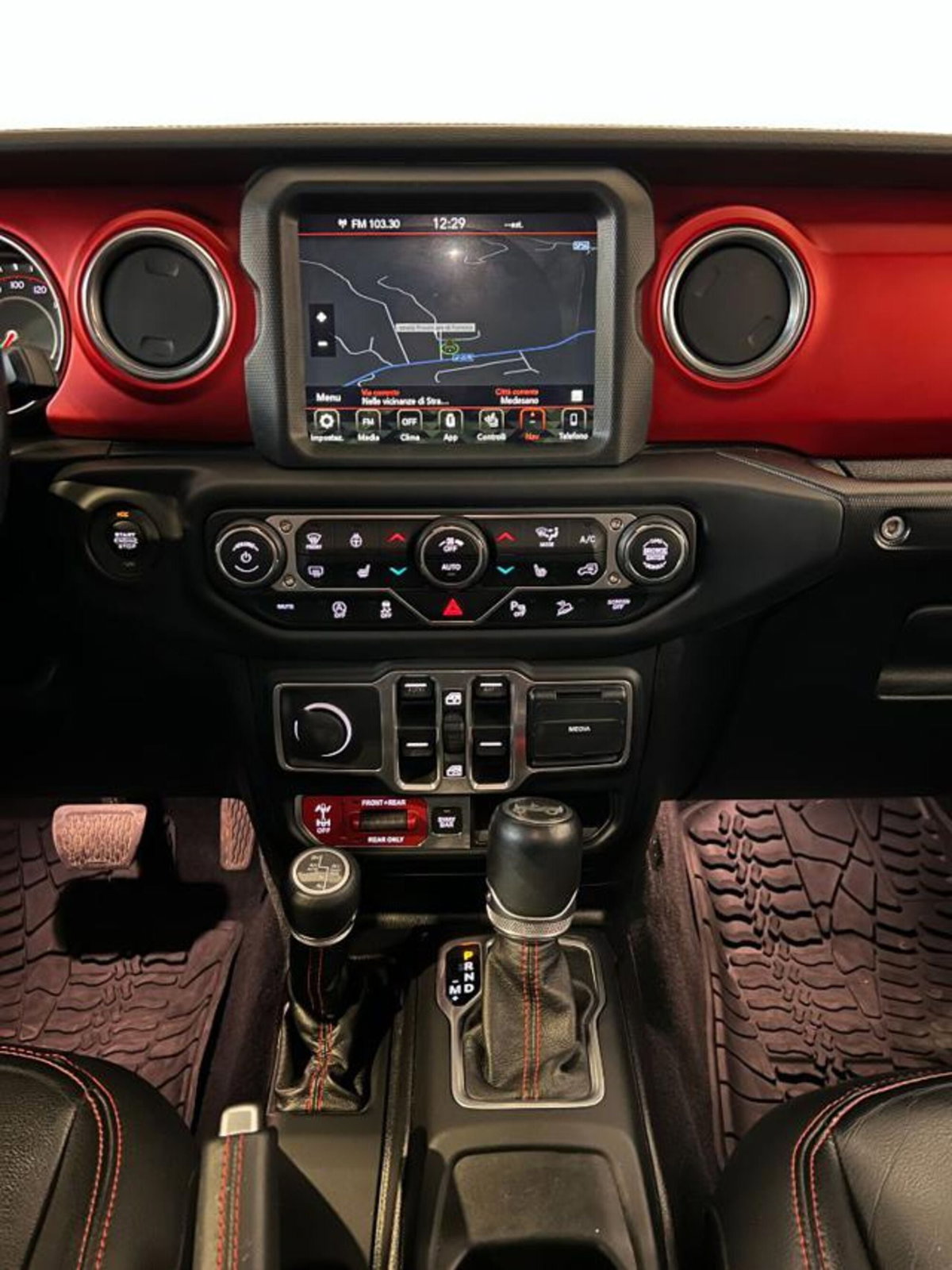 Jeep Wrangler Unlimited 2.2 Mjt II Rubicon (12)