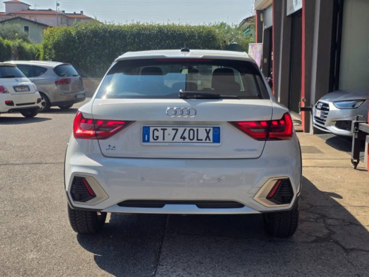 Audi A1 allstreet 30 1.0 tfsi Business 116cv s tronic (10)