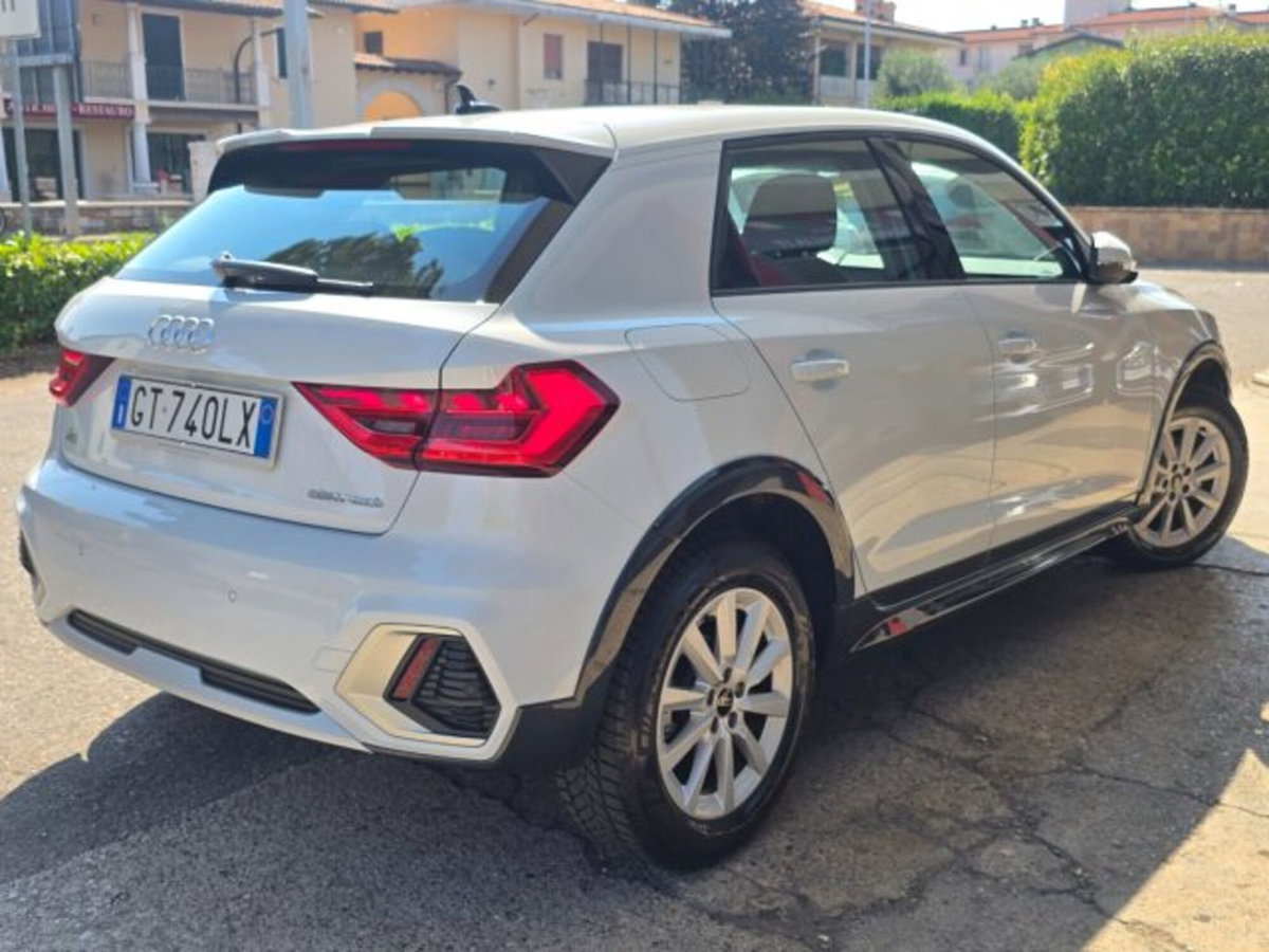 Audi A1 allstreet 30 1.0 tfsi Business 116cv s tronic (11)