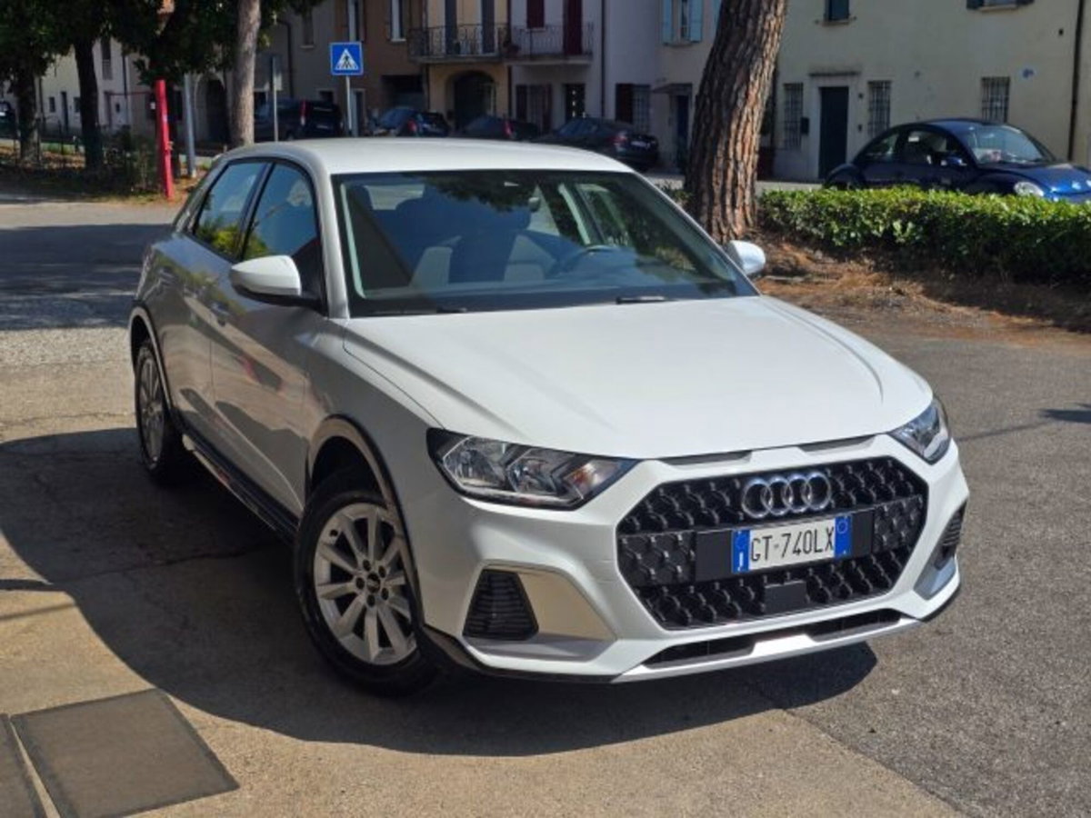 Audi A1 allstreet 30 1.0 tfsi Business 116cv s tronic (14)