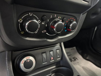 Dacia Duster 1.5 dCi 110CV 4x4 Prestige (10)