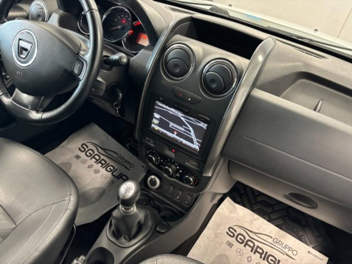 Dacia Duster 1.5 dCi 110CV 4x4 Prestige (19)