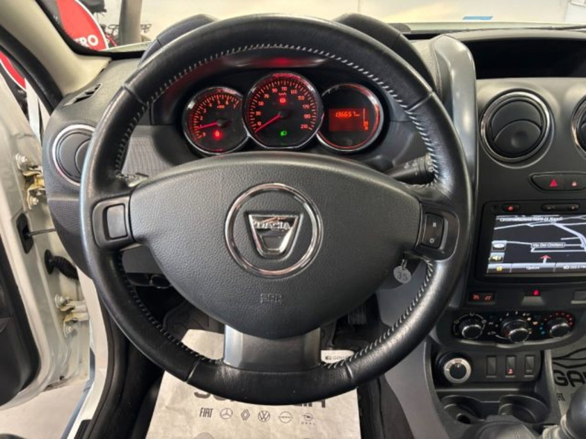 Dacia Duster 1.5 dCi 110CV 4x4 Prestige (8)