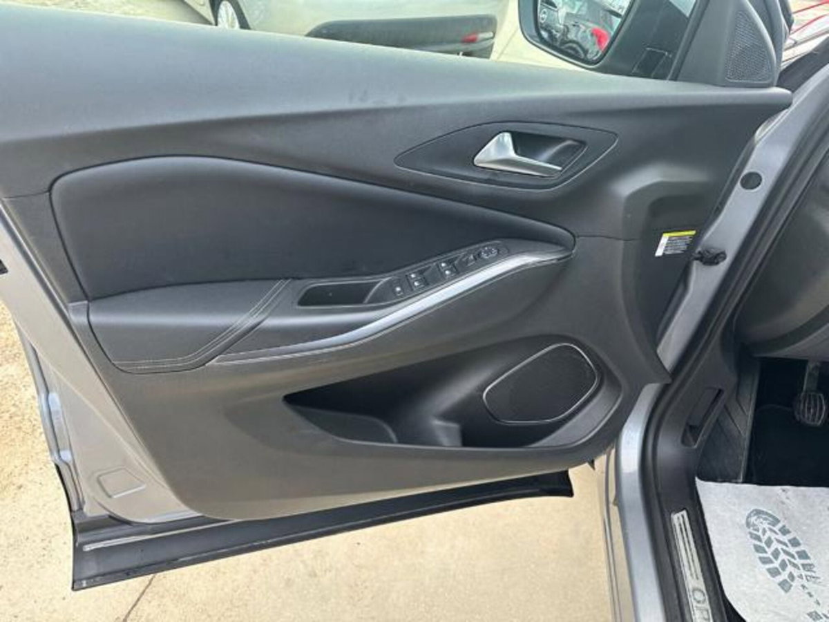 Opel Grandland X 1.5 diesel Ecotec Start&Stop Innovation (15)