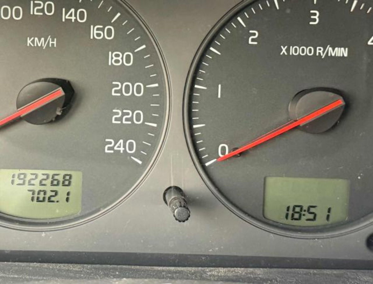 Volvo V40 1.9 D cat (12)