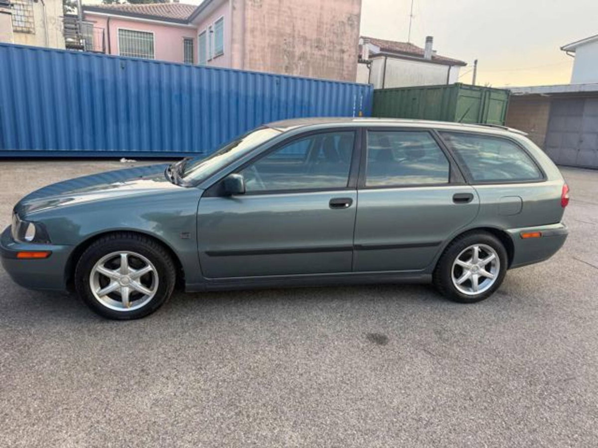 Volvo V40 1.9 D cat (14)