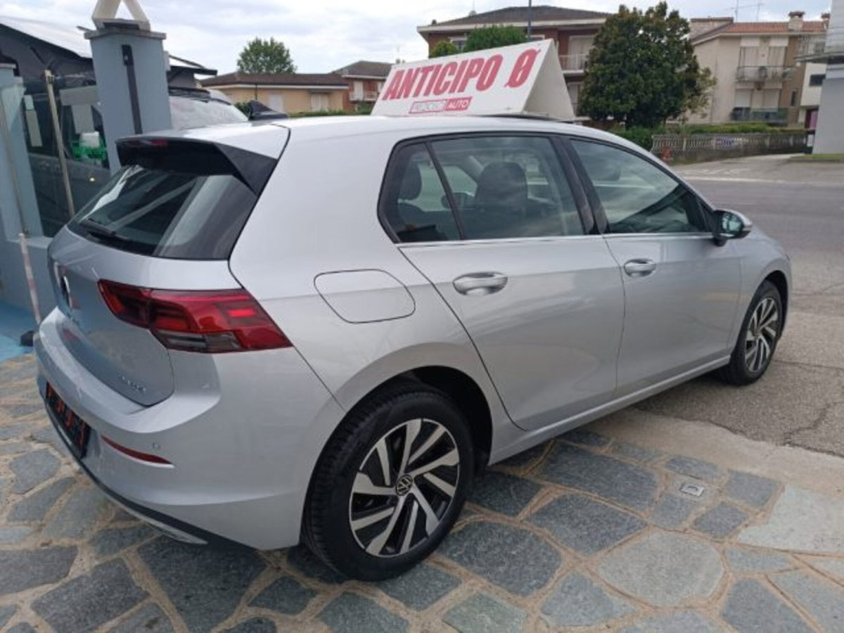 Volkswagen Golf 1.4 TSI eHYBRID 204 CV DSG Style (2)