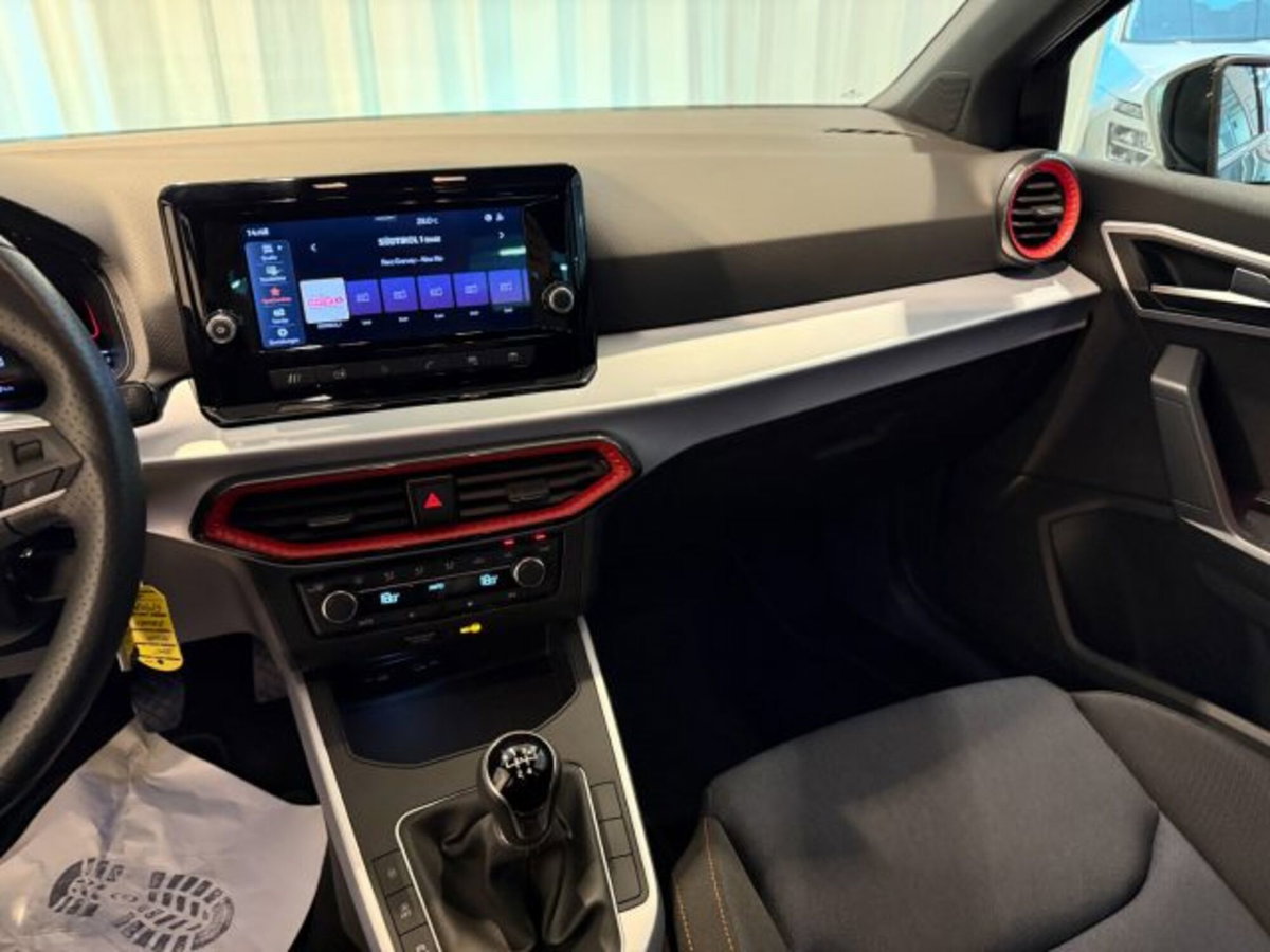 SEAT Arona 1.0 EcoTSI FR (8)