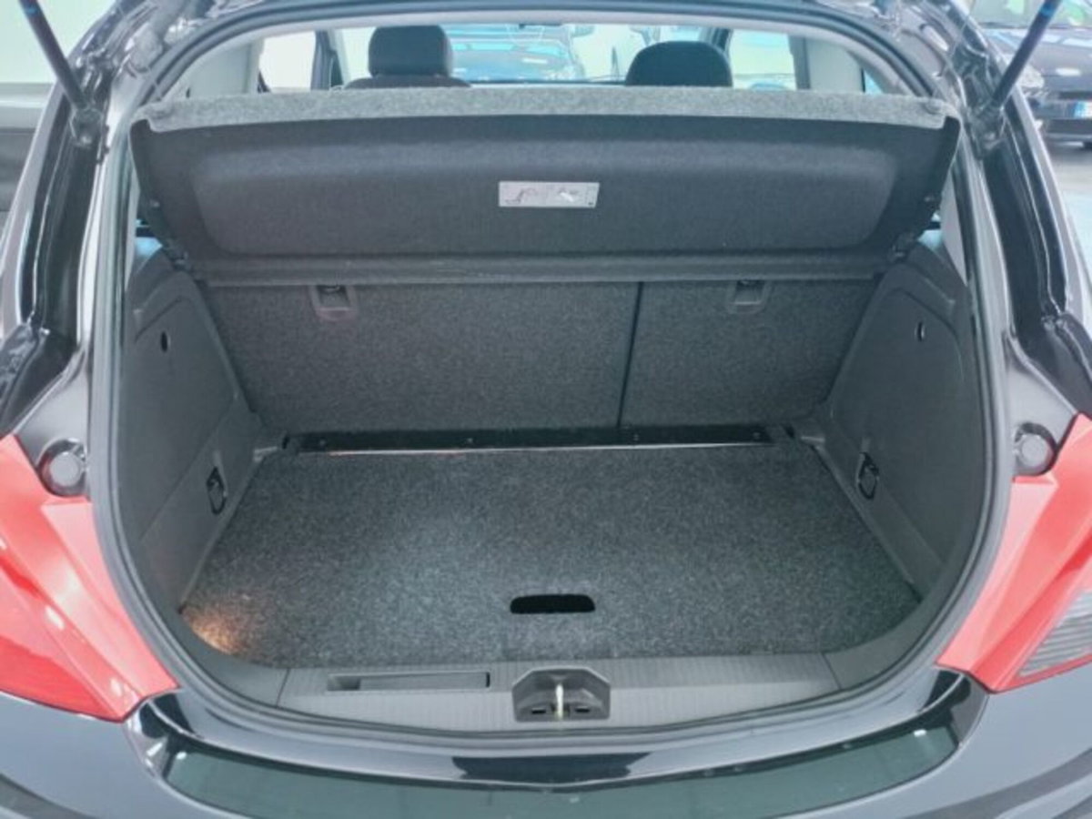 Opel Corsa 1.4 16V 3 porte aut. Enjoy (11)