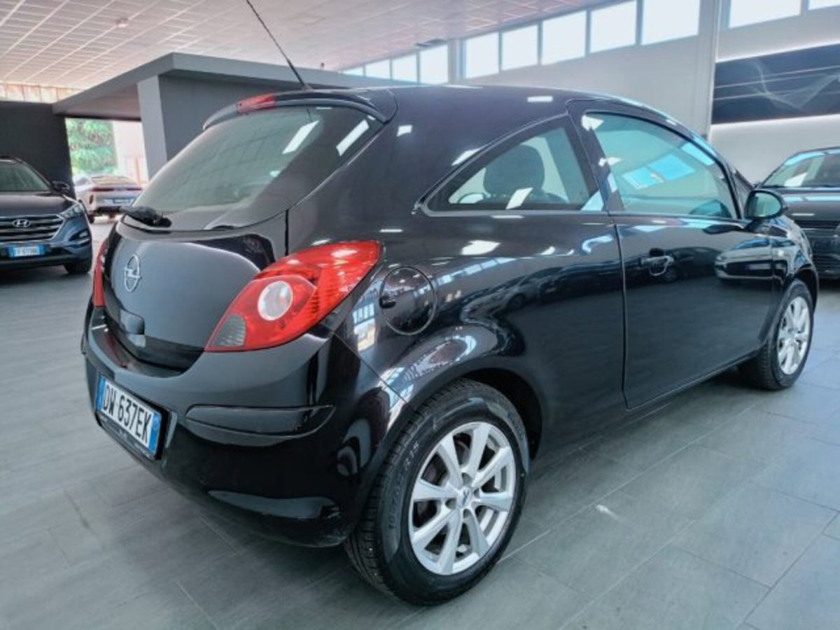 Opel Corsa 1.4 16V 3 porte aut. Enjoy (5)