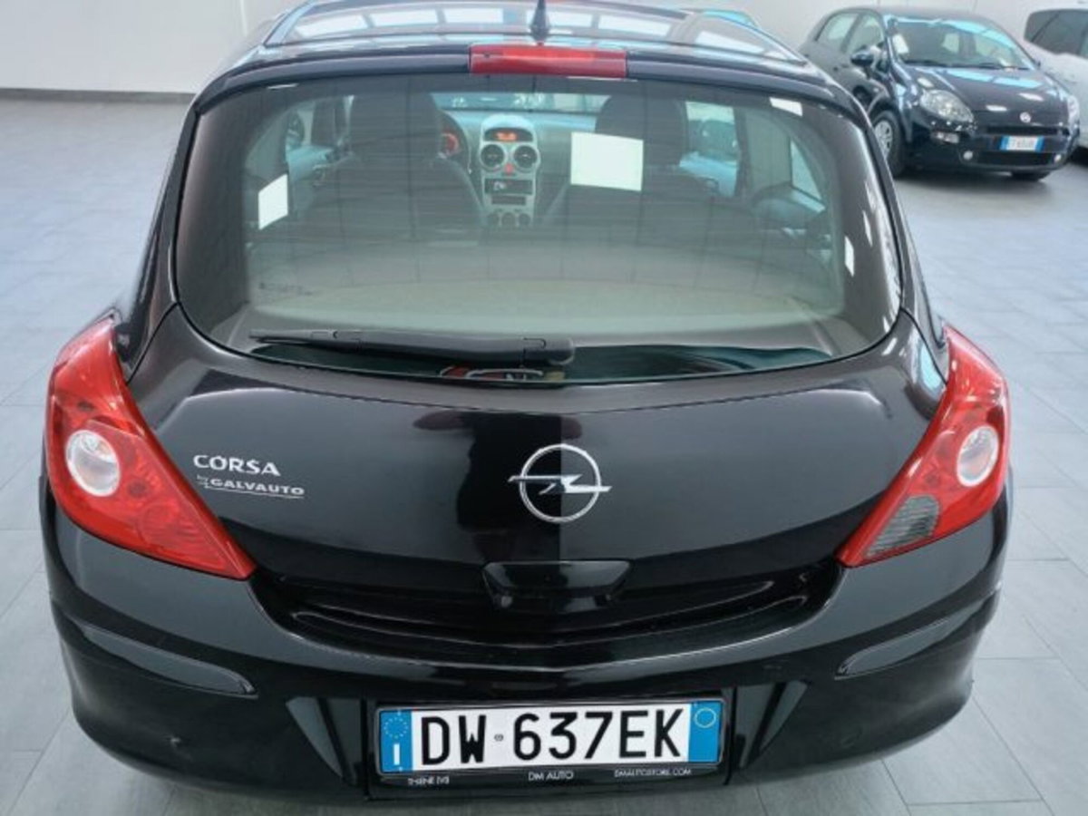 Opel Corsa 1.4 16V 3 porte aut. Enjoy (6)