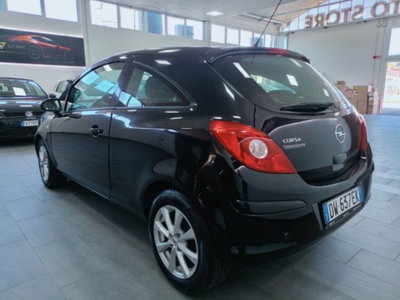 Opel Corsa 1.4 16V 3 porte aut. Enjoy (7)