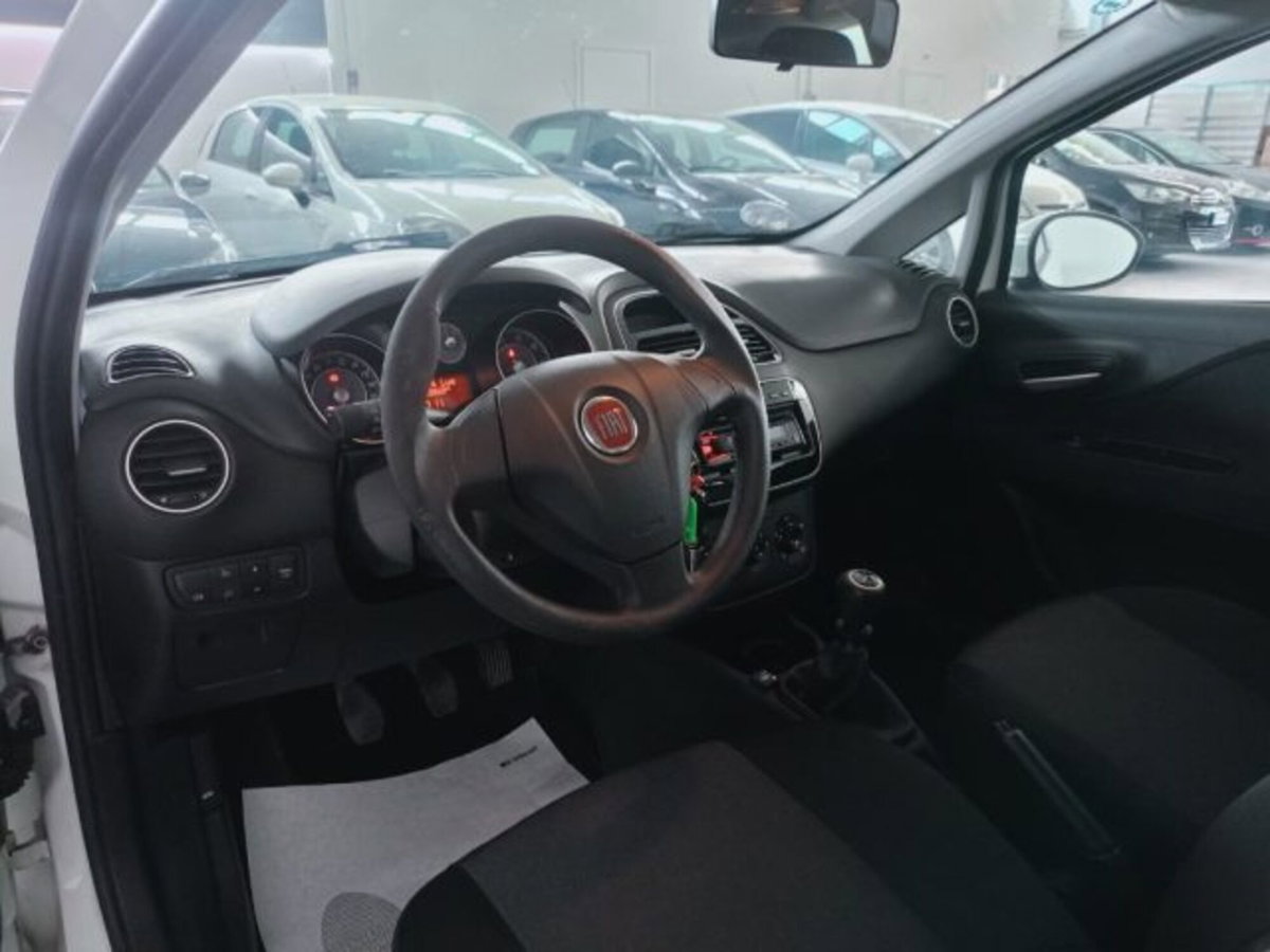 Fiat Punto 1.4 8V 3 porte Natural Power Easy (12)