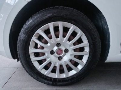 Fiat Punto 1.4 8V 3 porte Natural Power Easy (19)