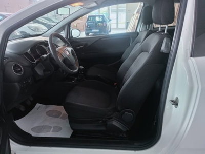 Fiat Punto 1.4 8V 3 porte Natural Power Easy (8)