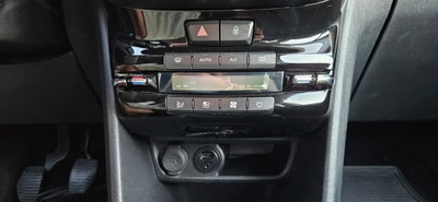 Peugeot 208 75 5 porte Allure (11)