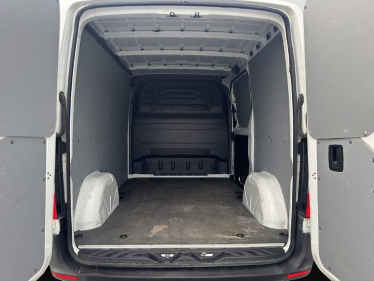 Mercedes-Benz Sprinter F32/35 311 CDI FWD TN Furgone (12)