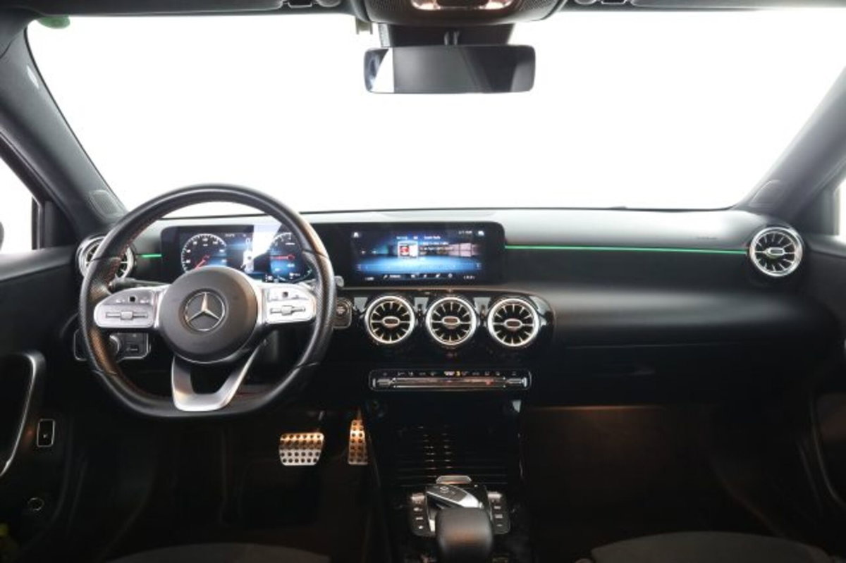 Mercedes-Benz Classe A 250 e Automatic EQ-Power Premium (4)