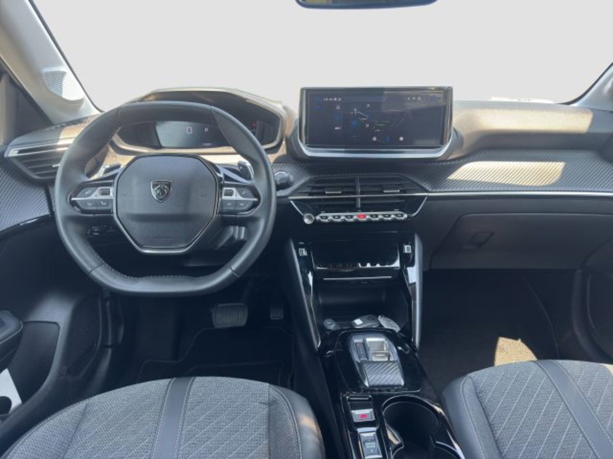 Peugeot 208 1.2 turbo Allure 100cv (11)