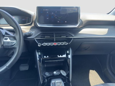 Peugeot 208 1.2 turbo Allure 100cv (16)