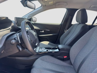 Peugeot 208 1.2 turbo Allure 100cv (9)