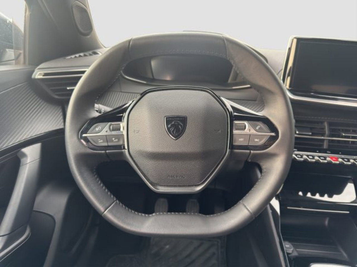 Peugeot 2008 PureTech 100 S&S Allure (12)
