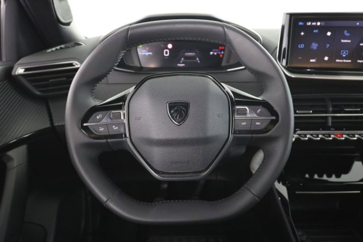 Peugeot 2008 PureTech 100 S&S Allure (6)