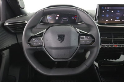 Peugeot 2008 PureTech 100 S&S Allure (6)