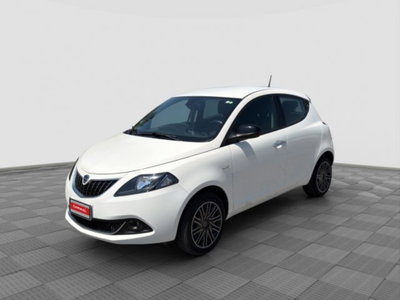 Lancia Ypsilon 1.0 FireFly 5 porte S&S Hybrid Ecochic Gold usata