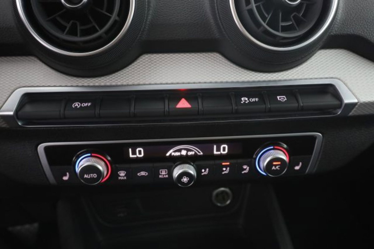 Audi Q2 Q2 35 TFSI S tronic Admired Advanced (12)