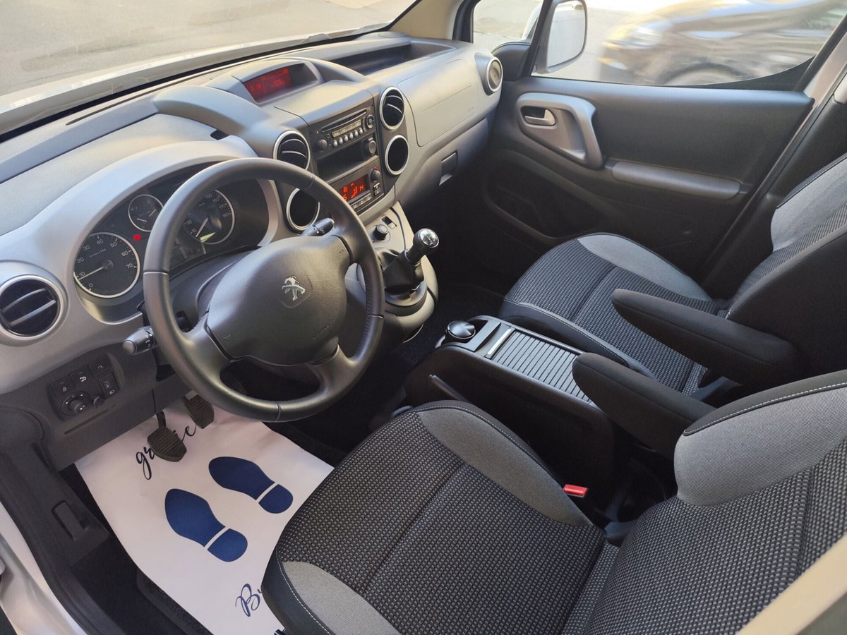 Peugeot Partner BlueHDi 100 Outdoor (12)